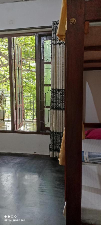 The Traveller'S Hostel & Private Rooms Sigiriya Exterior foto