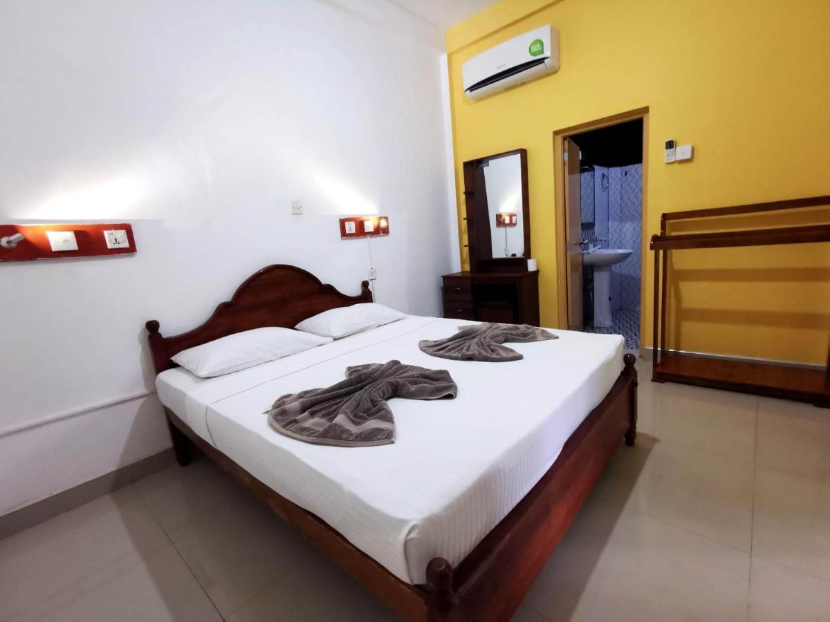 The Traveller'S Hostel & Private Rooms Sigiriya Exterior foto